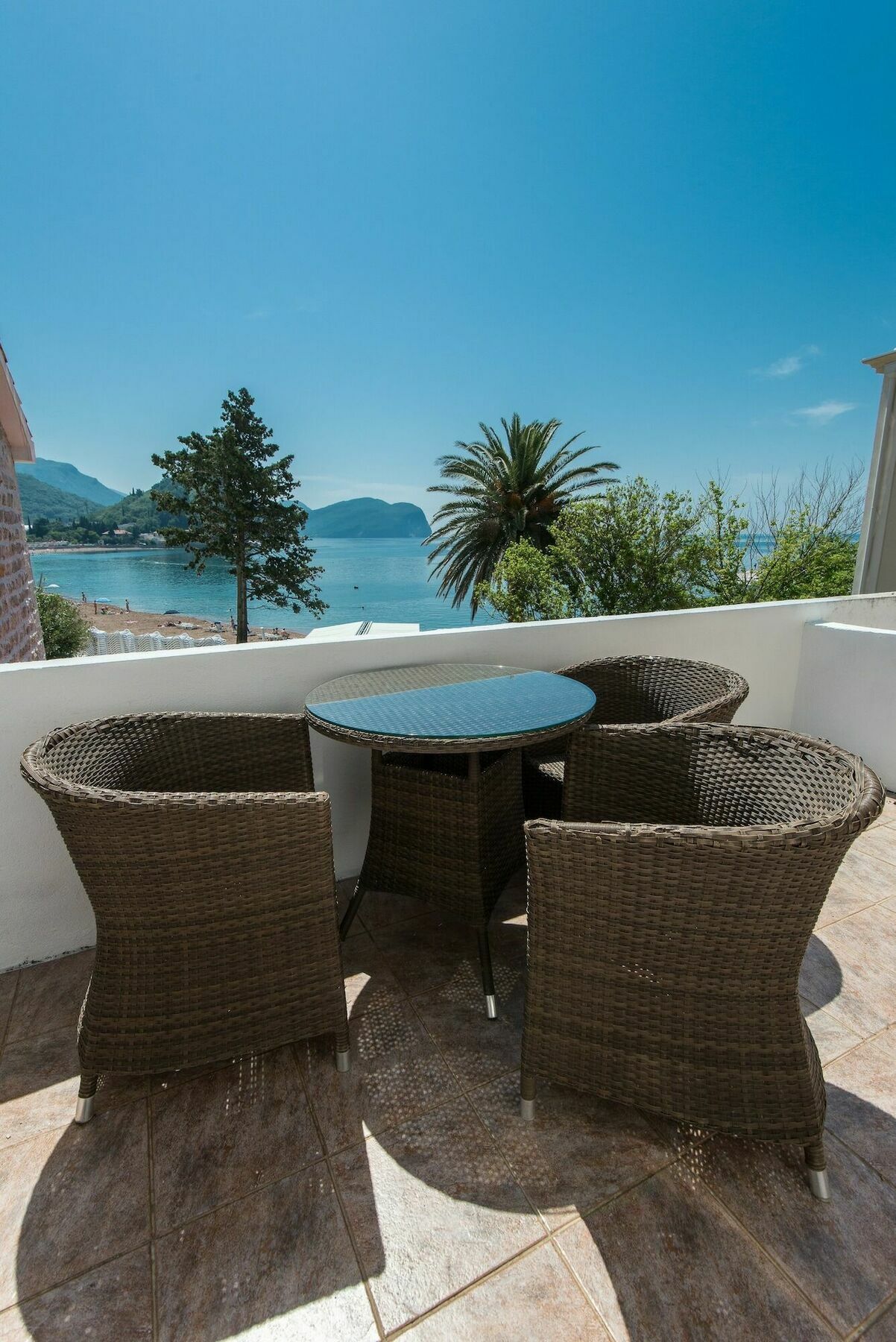 Apartments Mtv Petrovac Bagian luar foto